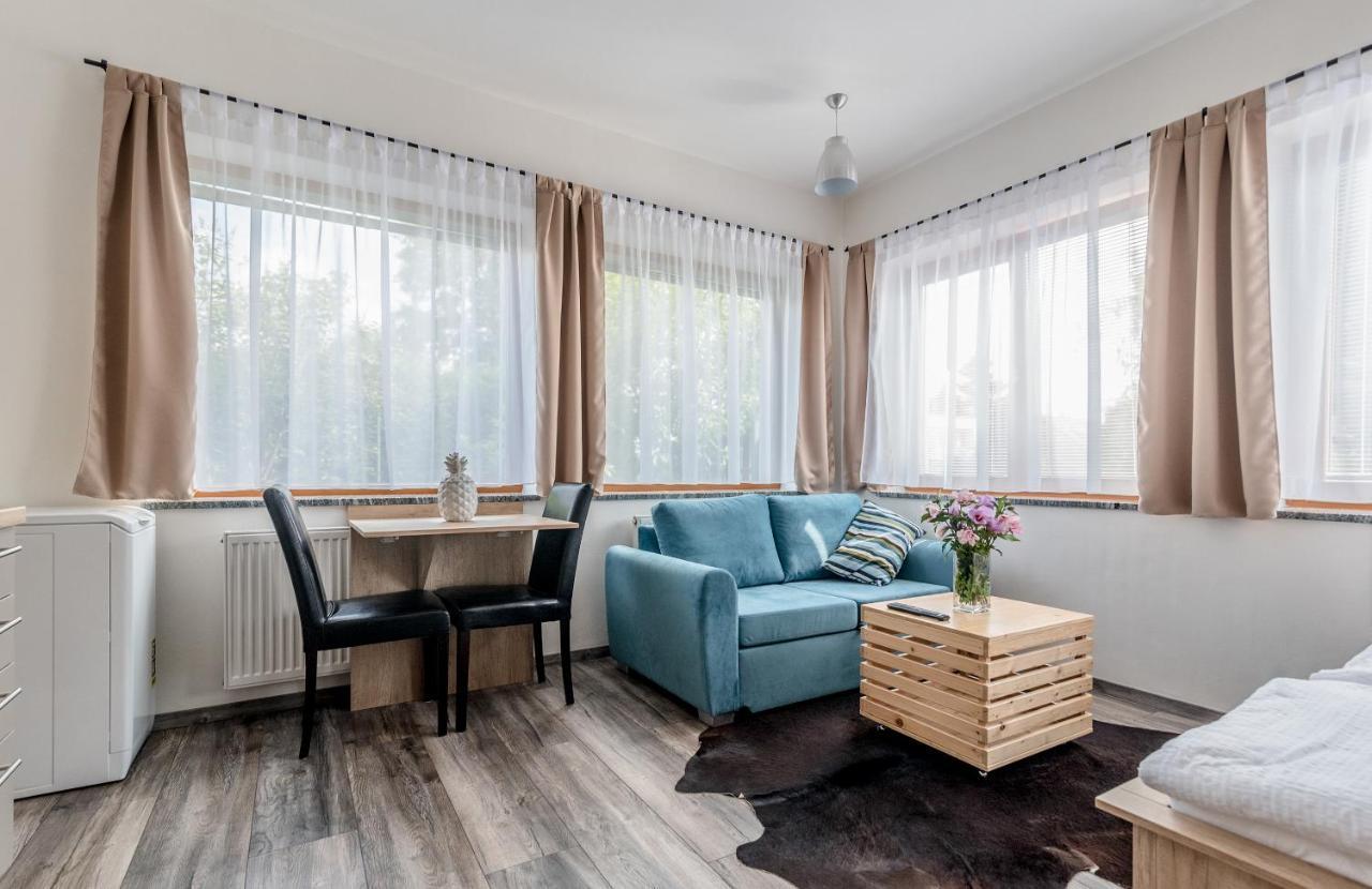 Modern Fully Equipped Studio With Parking Zavadilka 2620 Apartman Ceske Budejovice Kültér fotó